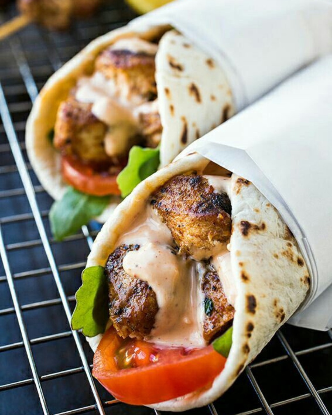 ساندوتش كباب لحم مشوي